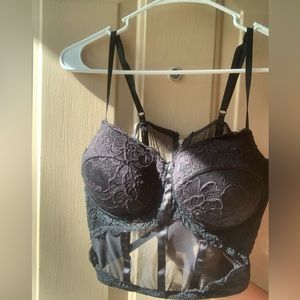 Black laced tank top size: S-M. Size C for bra size